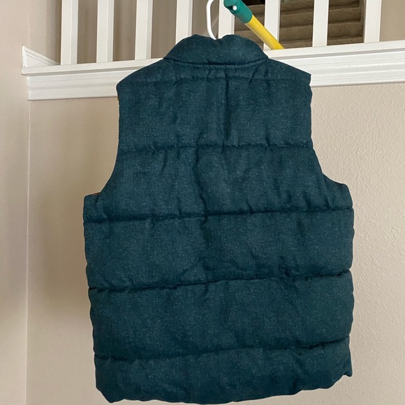 Boys Puffer Vest - Picture 6 of 6